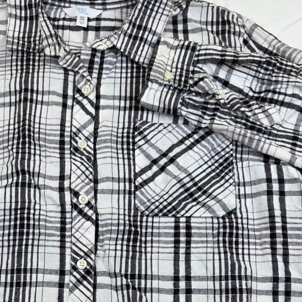 Black White Metallic Plaid Button Down Shirt Women XXL Time and Tru Top Blouse